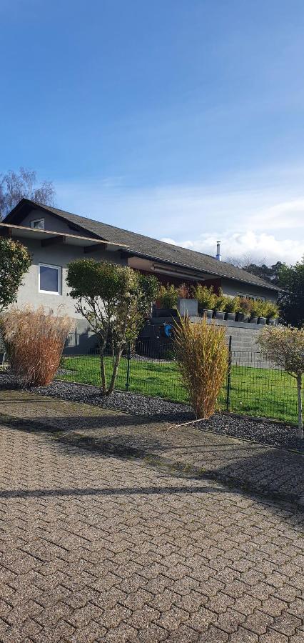 Ferienwohnung Maarburg Ulmen Luaran gambar